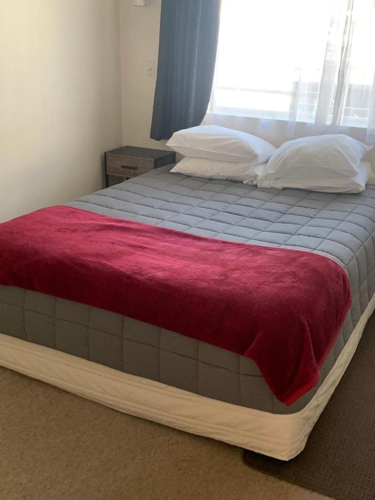 Aaron Court Motel Тимару Экстерьер фото
